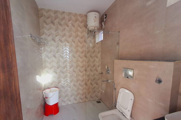 Room 18 of 29