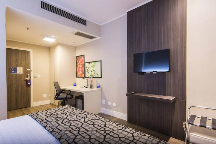 Room 7 of 41