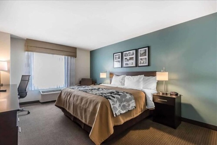 Standard | King Bed (18 of 18)