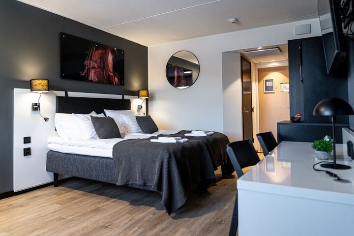 Room 18 of 20