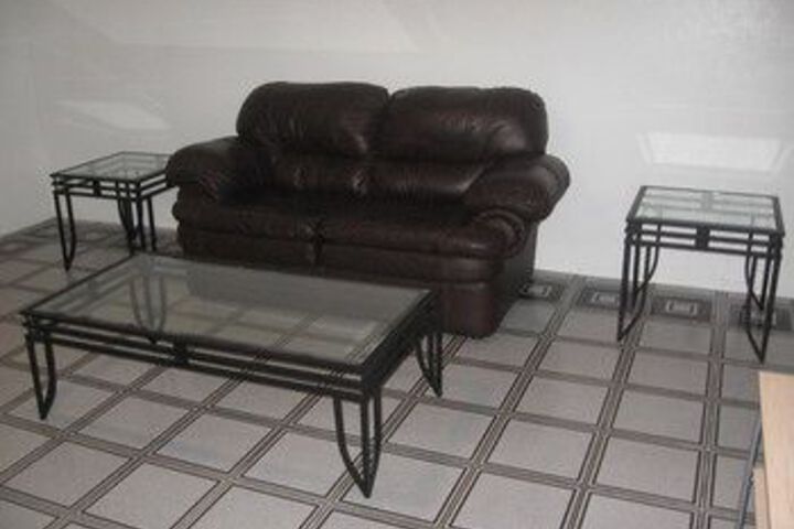 Room 16 of 25
