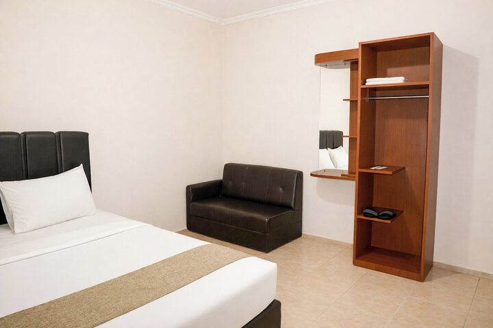 Room 13 of 41