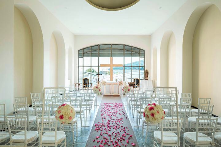 Ballroom/Hall 127 of 162
