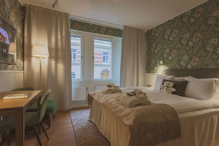 Room 32 of 132
