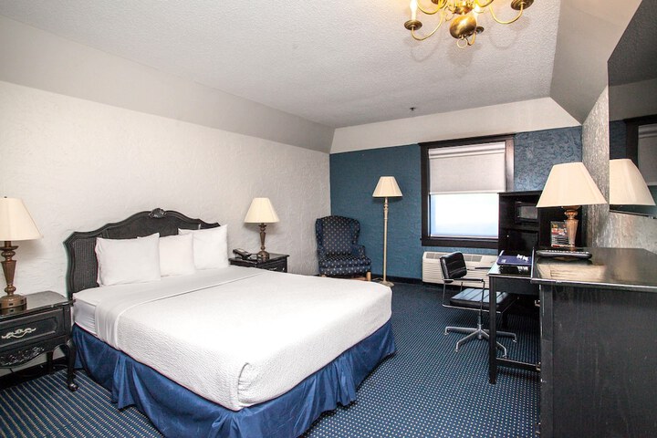 Room 47 of 175