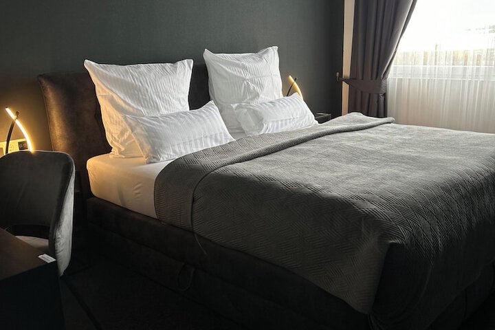 Room 7 of 23