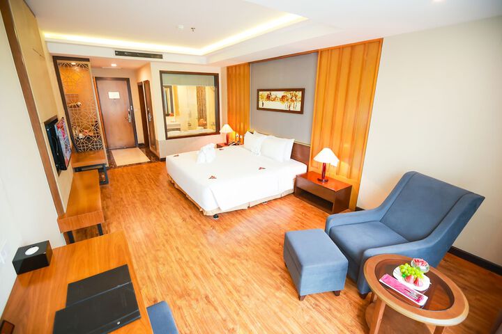 Room 17 of 65