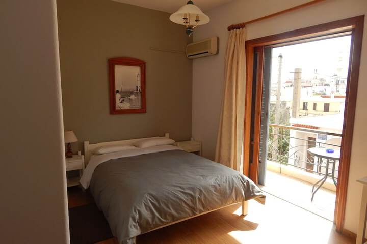 Room 12 of 63