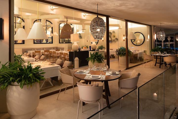 Dining 138 of 192