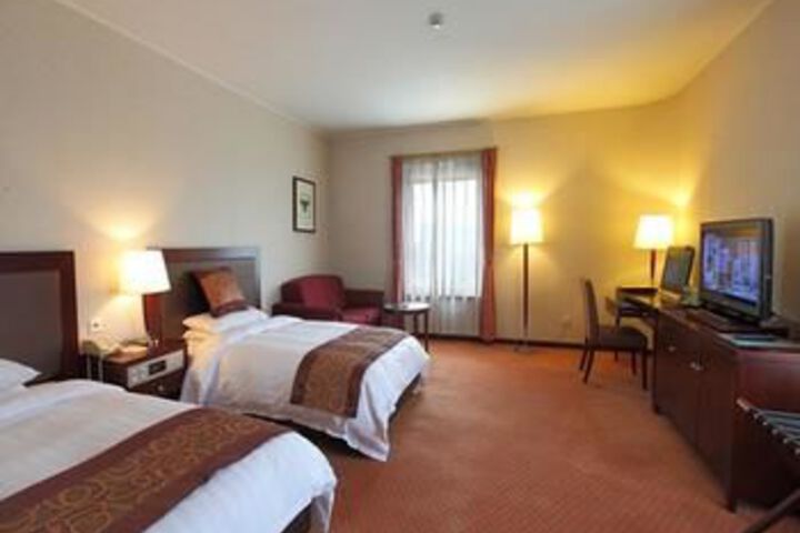 Room 12 of 54