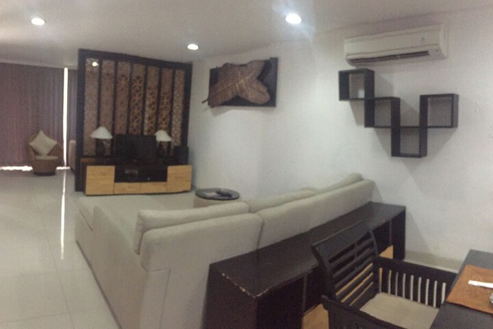 Room 10 of 52