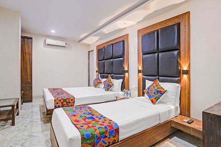 Room 12 of 29