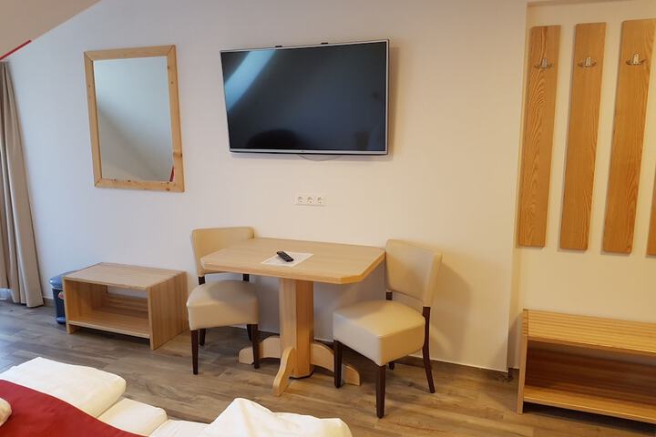 Room 19 of 60