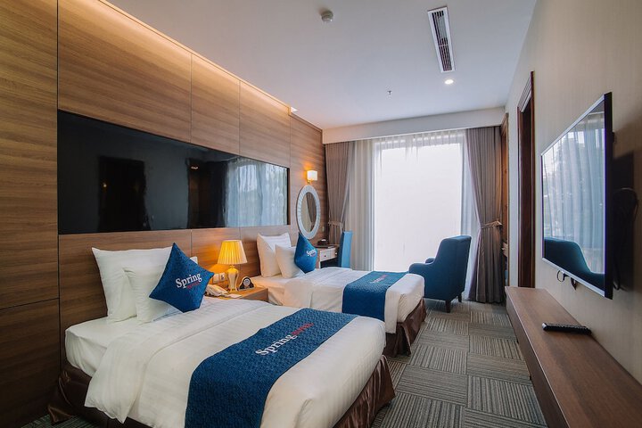 Room 9 of 52