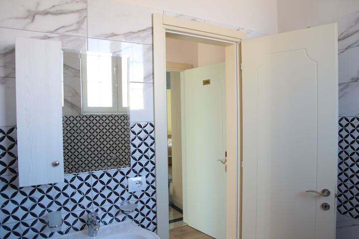 Room 38 of 87