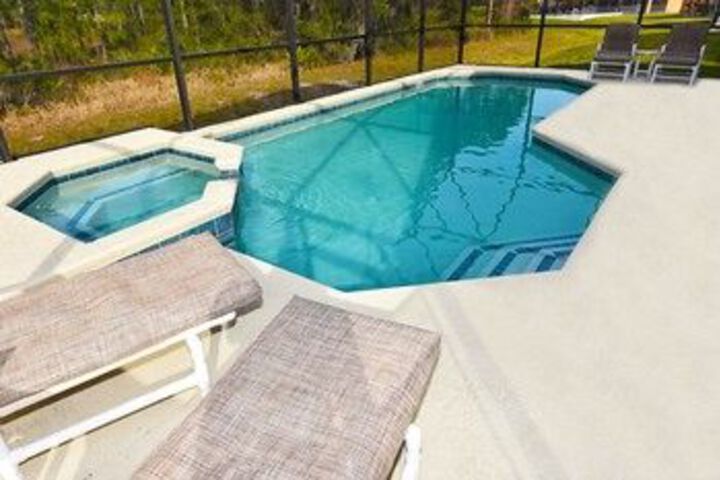 Pool 20 of 25