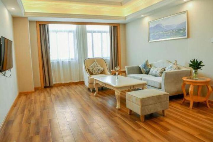 Tongluowan Hotel