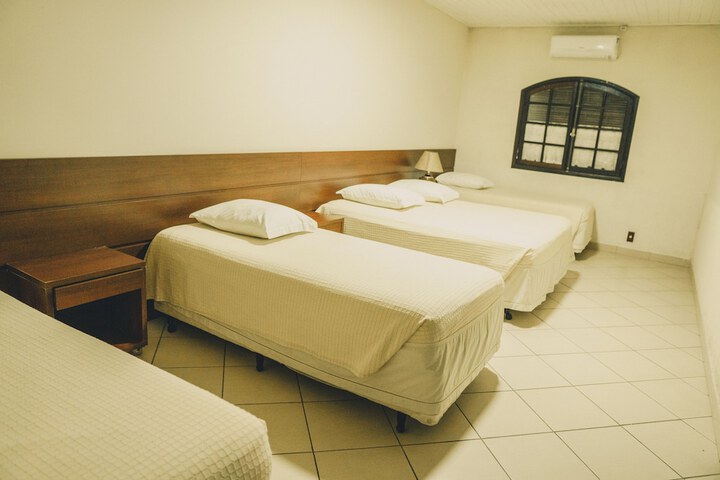 Room 37 of 90