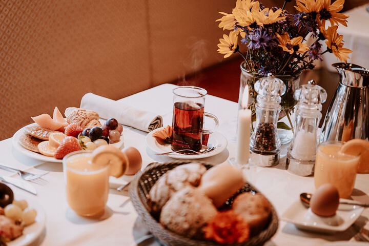 Breakfast/Coffee Service 61 of 90