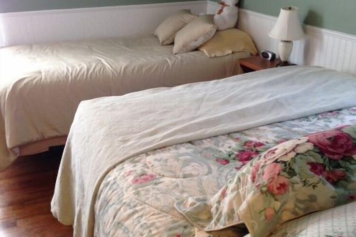 Room 7 of 22