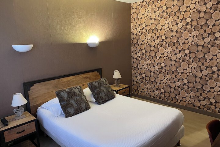 Room 7 of 27