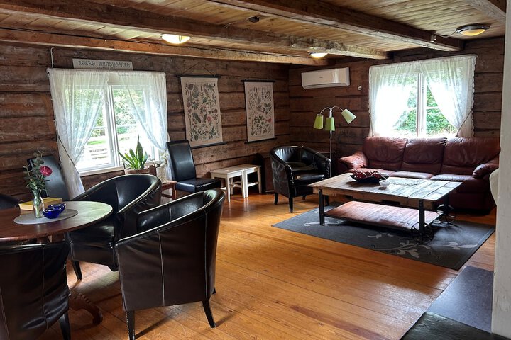 Room 22 of 65