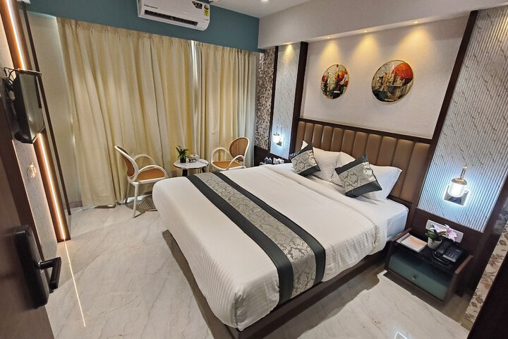Room 34 of 60