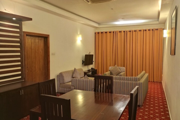 Room 13 of 46