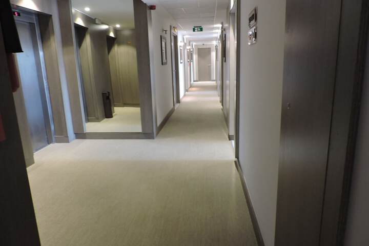 Ballroom/Hall 51 of 58