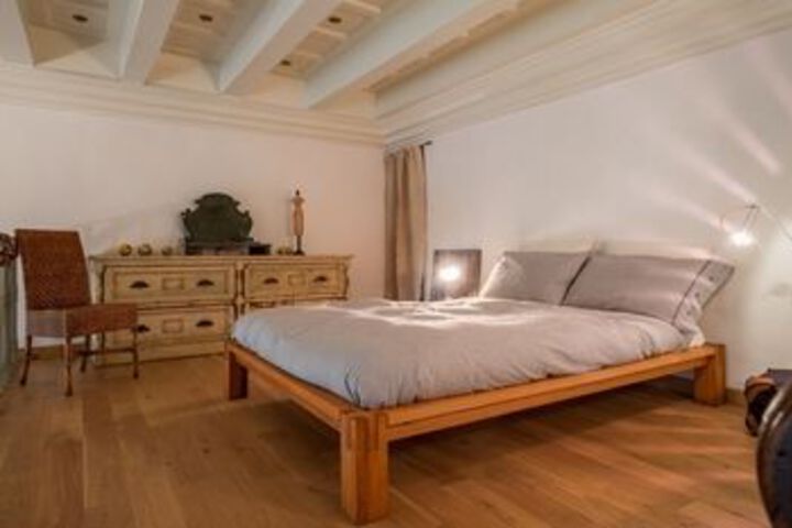 Room 14 of 61