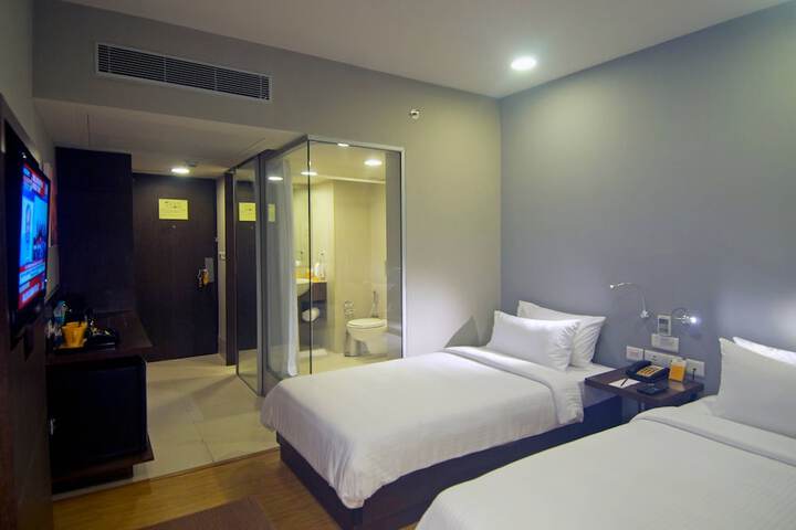 Room 9 of 27