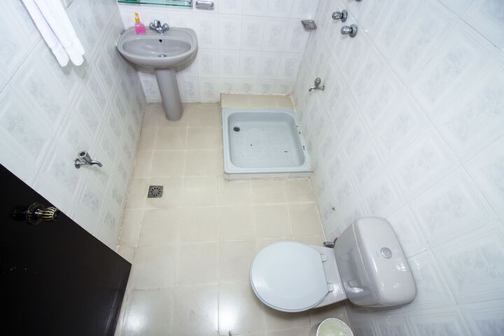 Room 30 of 43