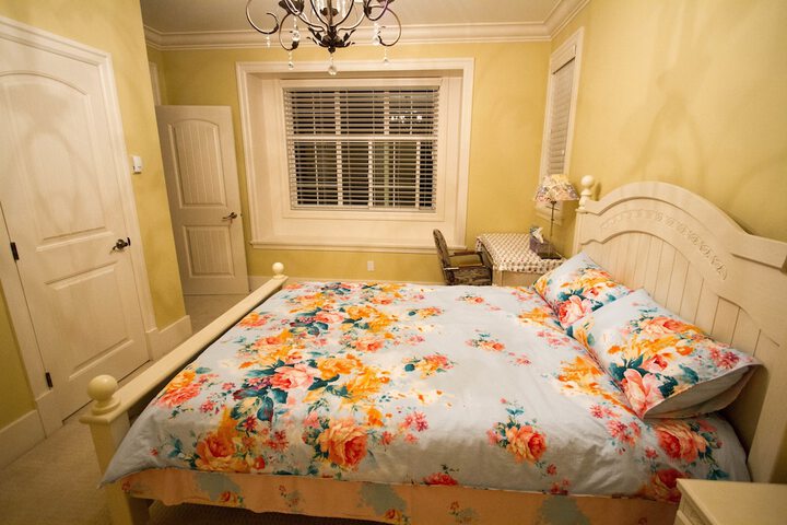 Room 15 of 63