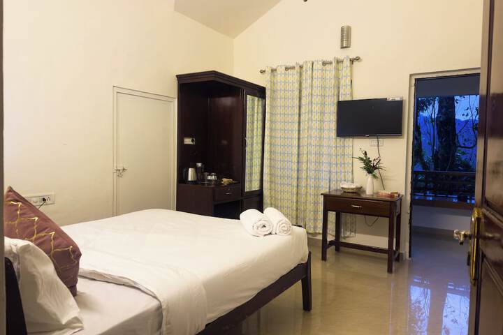 Room 6 of 62