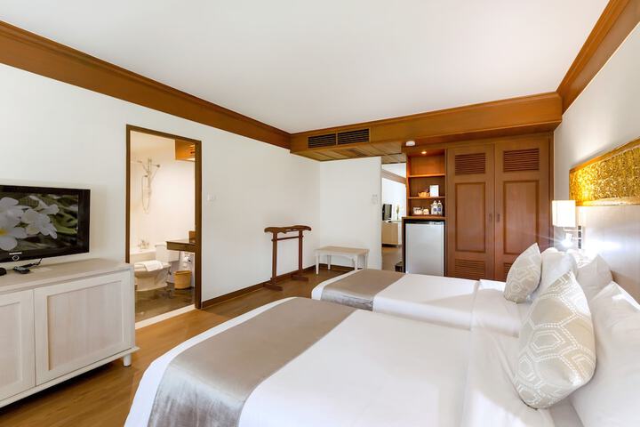 Room 25 of 149