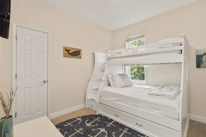 Room 3 of 24