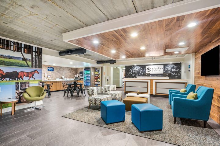 Guest Lobby