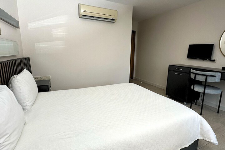 Room 7 of 47