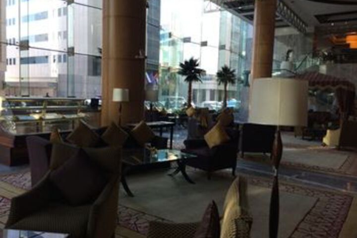 Lounge 35 of 55