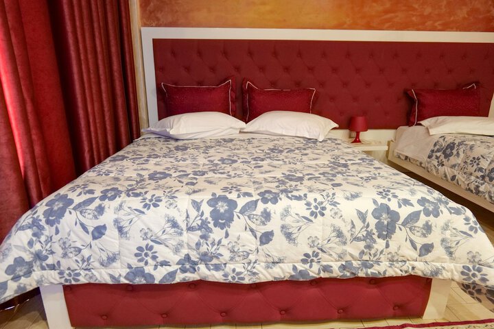 Room 21 of 45