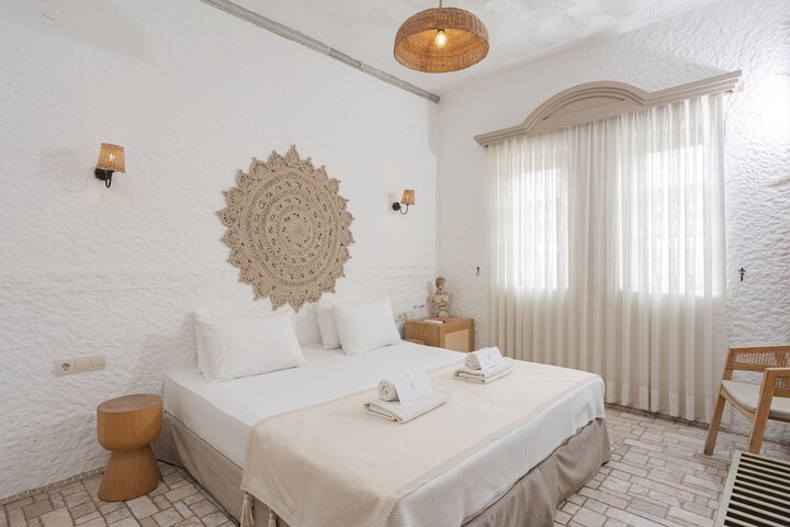 Room 42 of 54