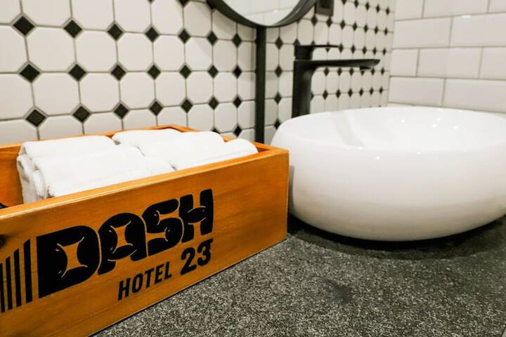 Room 82 of 135