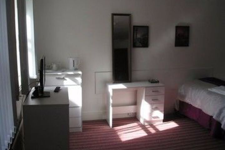 Room 92 of 117
