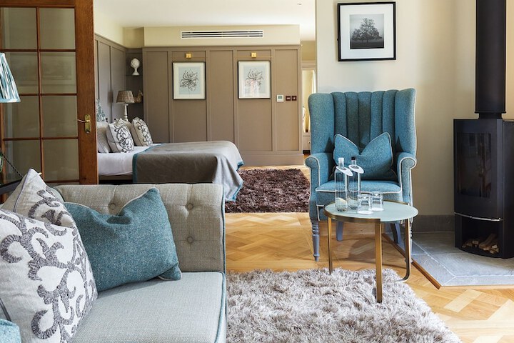 Room 2 of 39
