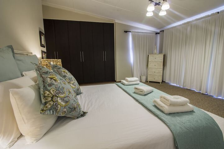 Room 4 of 24