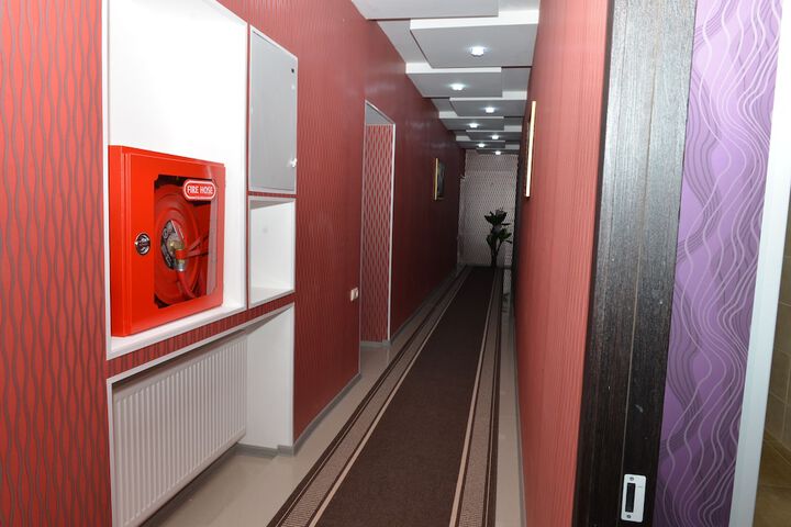 Ballroom/Hall 18 of 23