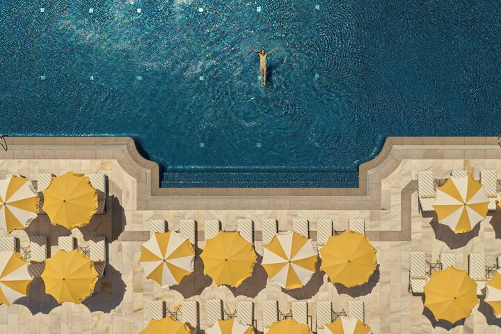 Pool 43 of 136