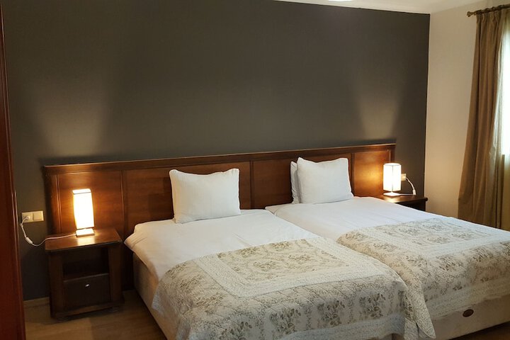 Room 19 of 49