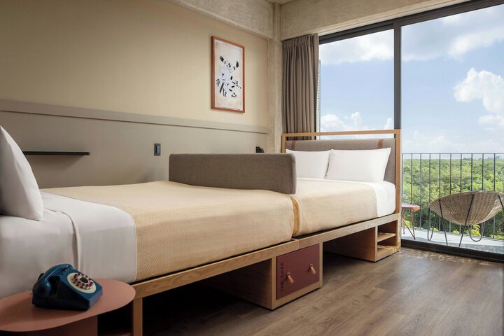 Room 49 of 110