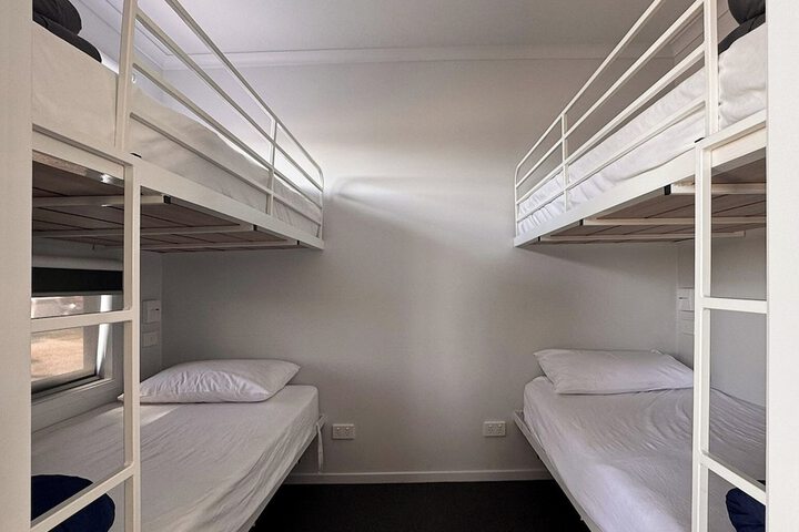 Room 30 of 122